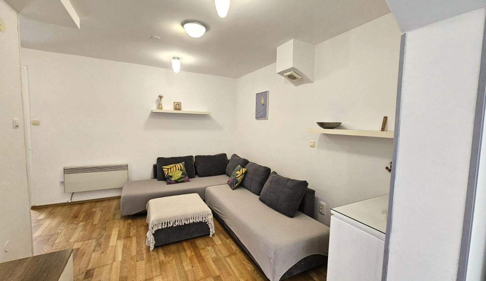 Apartment With Garden In Barbariga Ngoại thất bức ảnh